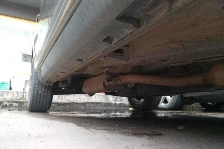 Used Geely Auto Emgrand X7 Sport 2016 2.0L Manual ZhiShang Version Chassis Front Right