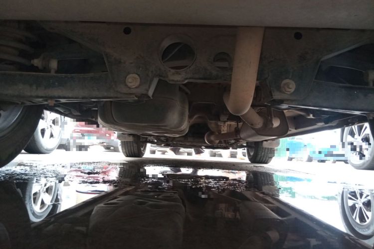 Used Geely Auto Emgrand X7 Sport 2016 2.0L Manual ZhiShang Version Chassis Rear