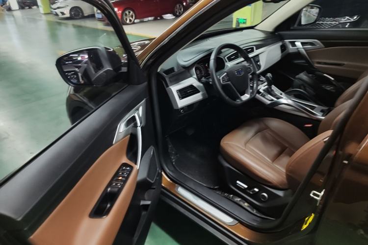Used Geely Auto Emgrand X7 Sport 2016 1.8TD Automatic ZhiZun Version Driver Seat