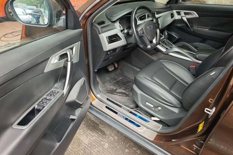 Used Geely Auto Emgrand X7 Sport 2016 1.8TD Automatic Smart Model Driver Seat
