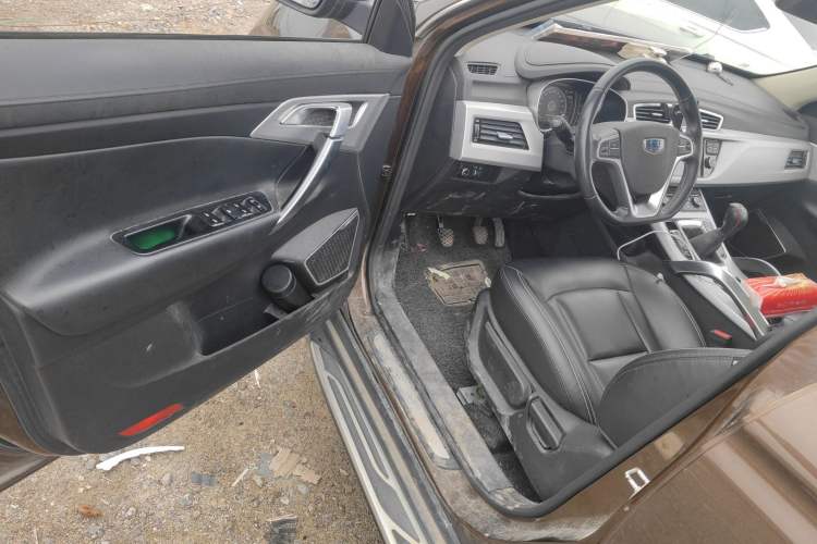 Used Geely Auto Emgrand X7 Sport 2016 2.0L Manual Smart Connect Version Driver Seat