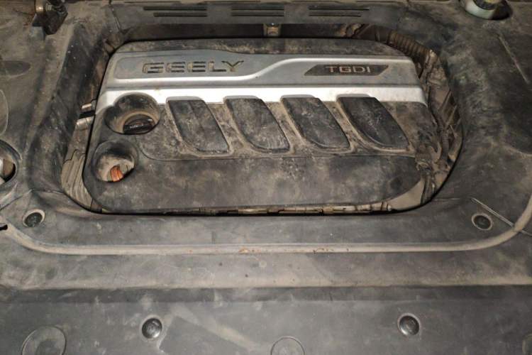 Used Geely Auto Emgrand X7 Sport 2016 1.8TD Automatic ZhiShang Model Engine Bay