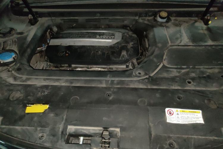 Used Geely Auto Emgrand X7 Sport 2016 2.0L Manual ZhiShang Version Engine Bay