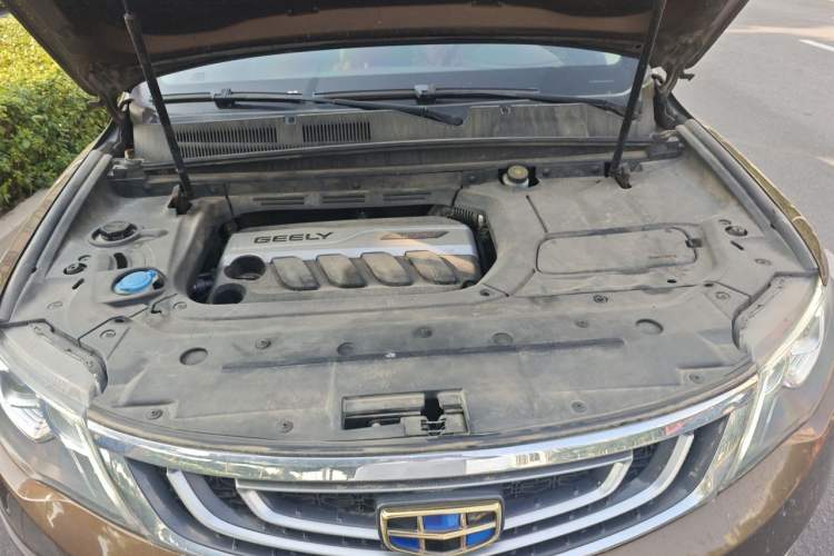 Used Geely Auto Emgrand X7 Sport 2016 1.8TD Automatic ZhiZun Version Engine Bay