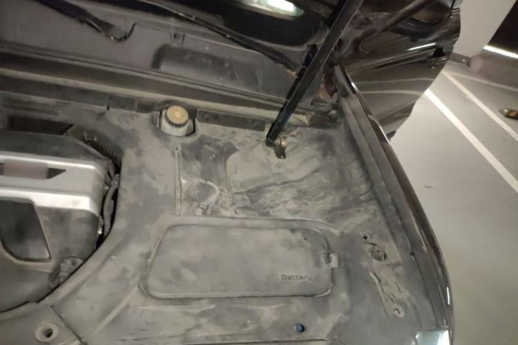 Used Geely Auto Emgrand X7 Sport 2016 1.8TD Automatic ZhiZun Version Engine Bay Left