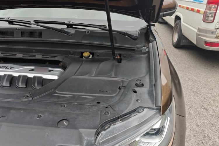 Used Geely Auto Emgrand X7 Sport 2016 1.8TD Automatic ZhiZun Version Engine Bay Left