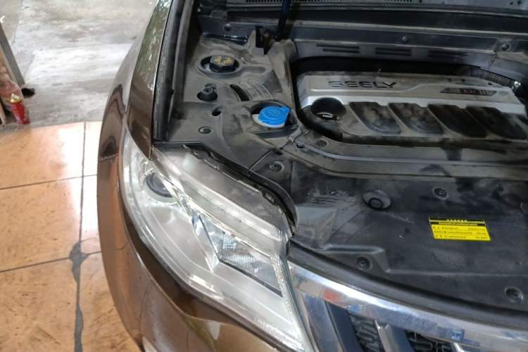 Used Geely Auto Emgrand X7 Sport 2016 1.8TD Automatic Smart Connectivity Version Engine Bay Right