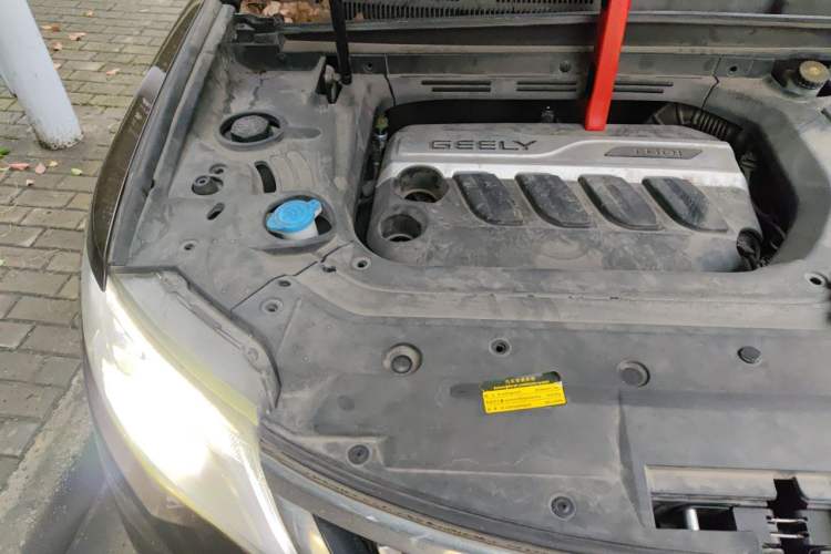 Used Geely Auto Emgrand X7 Sport 2016 1.8TD Automatic ZhiZun Version Engine Bay Right