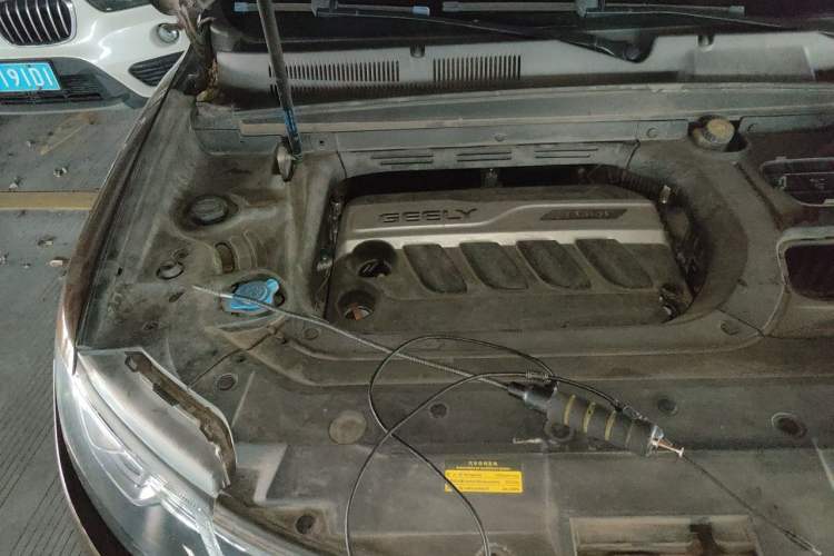 Used Geely Auto Emgrand X7 Sport 2016 1.8TD Automatic ZhiZun Version Engine Bay Right