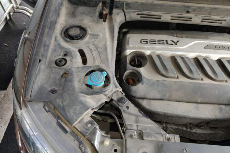 Used Geely Auto Emgrand X7 Sport 2016 1.8TD Automatic ZhiZun Version Engine Bay Right