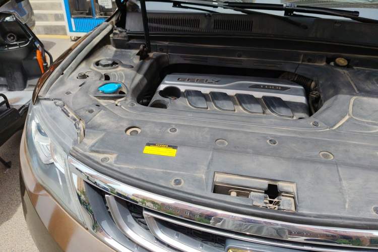 Used Geely Auto Emgrand X7 Sport 2016 1.8TD Automatic Smart Model Engine Bay Right