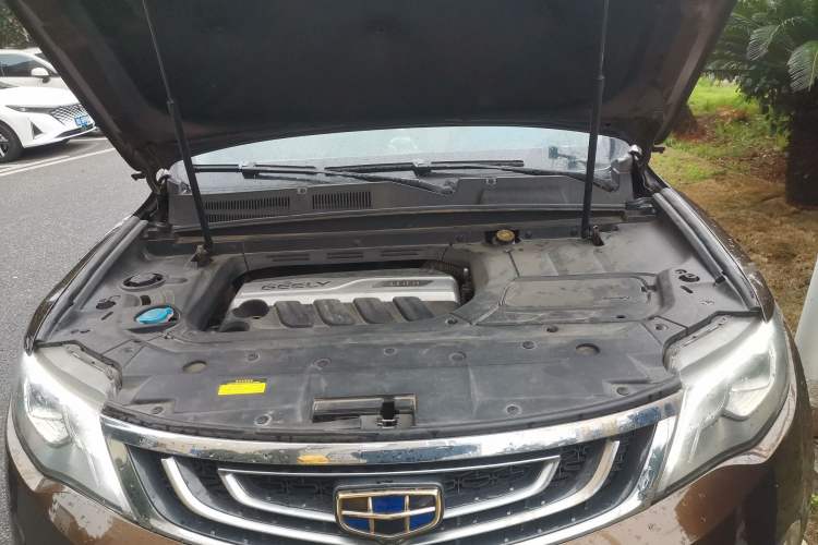Used Geely Auto Emgrand X7 Sport 2016 1.8TD Automatic ZhiZun Version Engine Bay