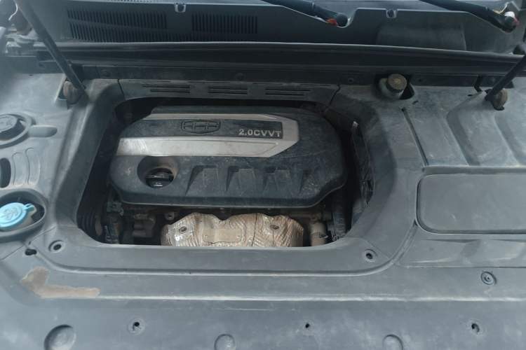 Used Geely Auto Emgrand X7 Sport 2016 2.0L Manual ZhiShang Version Engine Bay