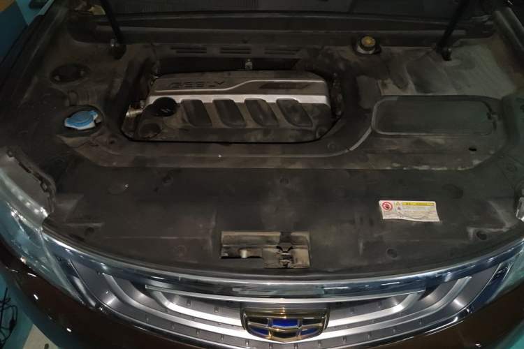 Used Geely Auto Emgrand X7 Sport 2016 1.8TD Automatic ZhiShang Model Engine Bay