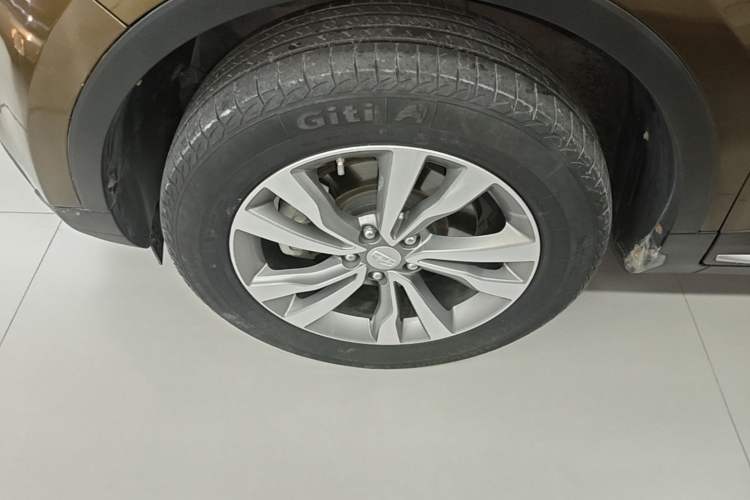 Used Geely Auto Emgrand X7 Sport 2016 1.8TD Automatic Smart Model Exterior 4