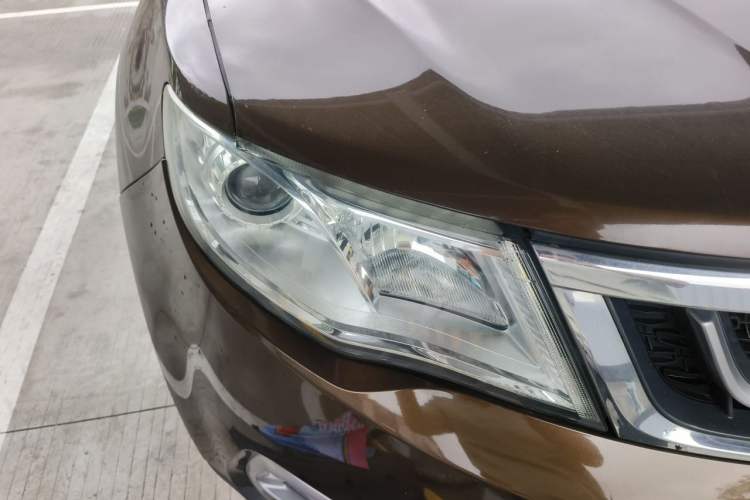 Used Geely Auto Emgrand X7 Sport 2016 2.0L Manual Smart Connect Version Exterior 6