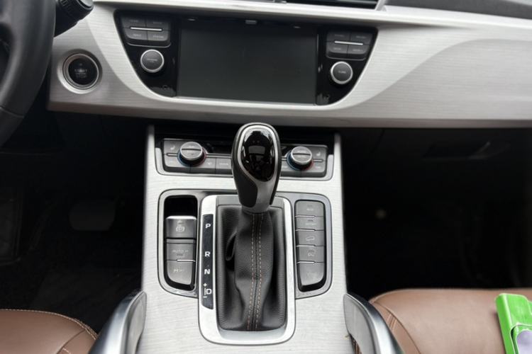 Used Geely Auto Emgrand X7 Sport 2016 1.8TD Automatic ZhiZun Version Gear Lever