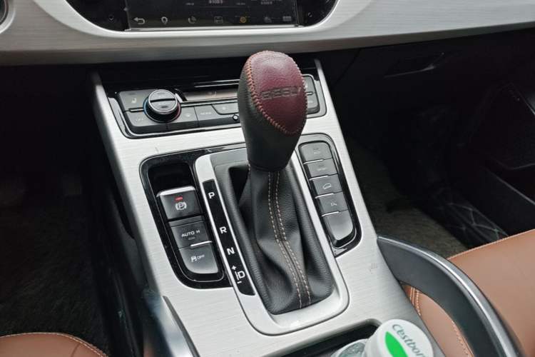 Used Geely Auto Emgrand X7 Sport 2016 1.8TD Automatic ZhiZun Version Gear Lever
