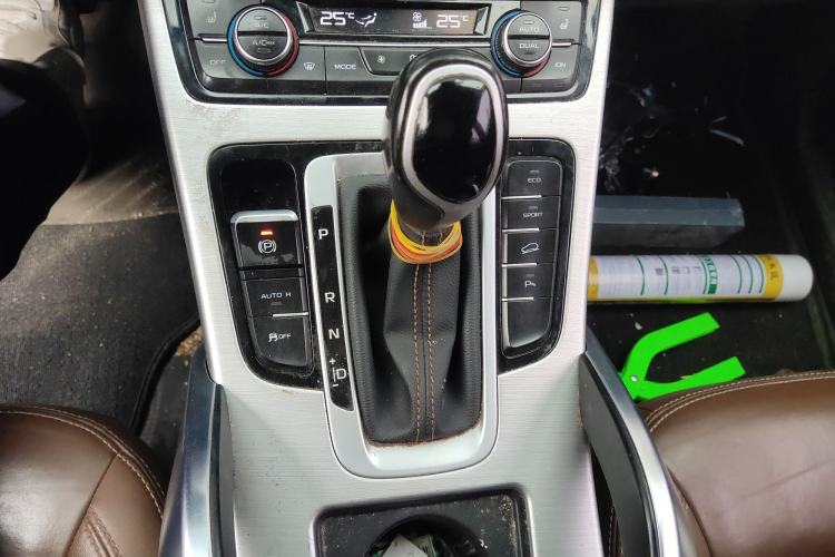 Used Geely Auto Emgrand X7 Sport 2016 1.8TD Automatic ZhiZun Version Gear Lever