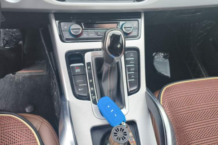 Used Geely Auto Emgrand X7 Sport 2016 1.8TD Automatic ZhiZun Version Gear Lever
