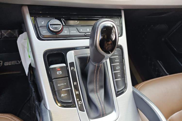 Used Geely Auto Emgrand X7 Sport 2016 1.8TD Automatic ZhiZun Version Gear Lever