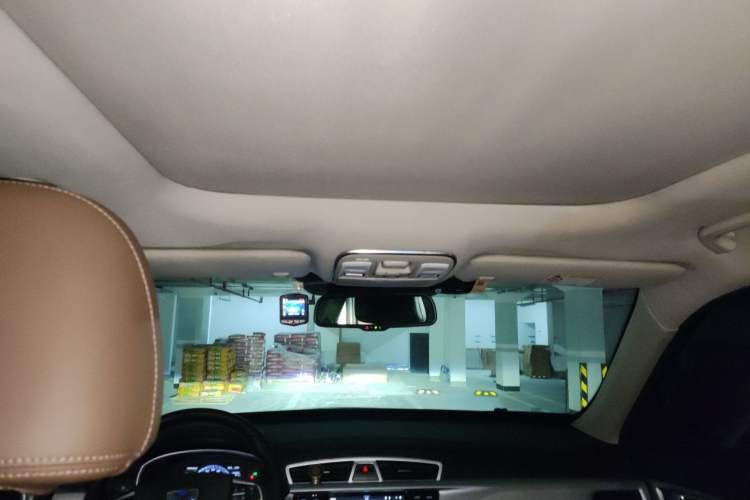 Used Geely Auto Emgrand X7 Sport 2016 1.8TD Automatic ZhiZun Version Headliner