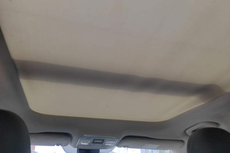 Used Geely Auto Emgrand X7 Sport 2016 1.8TD Automatic Smart Model Headliner