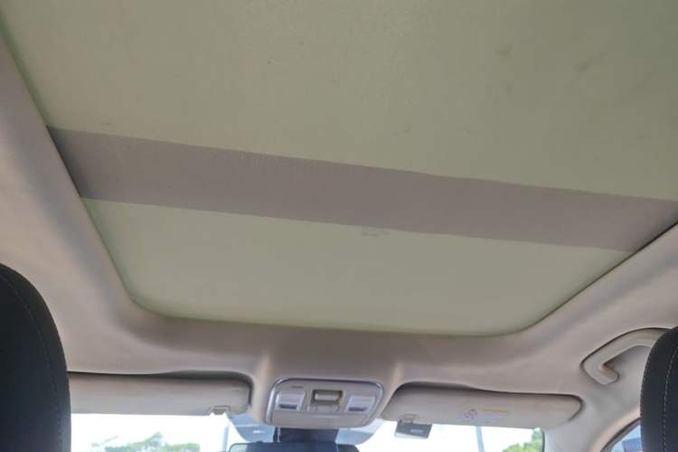 Used Geely Auto Emgrand X7 Sport 2016 1.8TD Automatic Smart Model Headliner