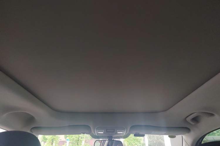 Used Geely Auto Emgrand X7 Sport 2016 1.8TD Automatic ZhiShang Model Headliner