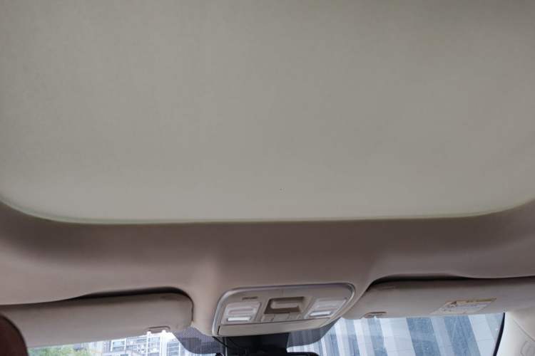 Used Geely Auto Emgrand X7 Sport 2016 1.8TD Automatic Smart Model Headliner