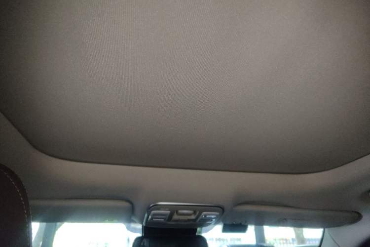 Used Geely Auto Emgrand X7 Sport 2016 1.8TD Automatic ZhiZun Version Headliner