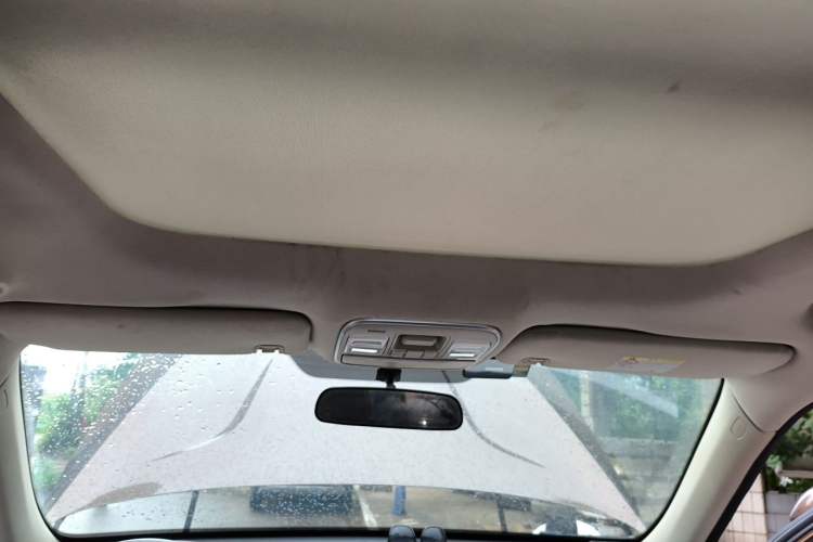 Used Geely Auto Emgrand X7 Sport 2016 2.0L Manual Smart Connect Version Headliner