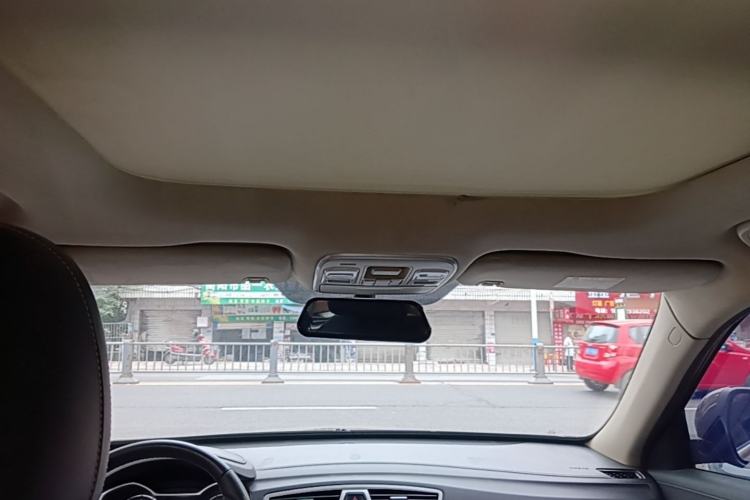 Used Geely Auto Emgrand X7 Sport 2016 2.0L Manual ZhiShang Version Headliner