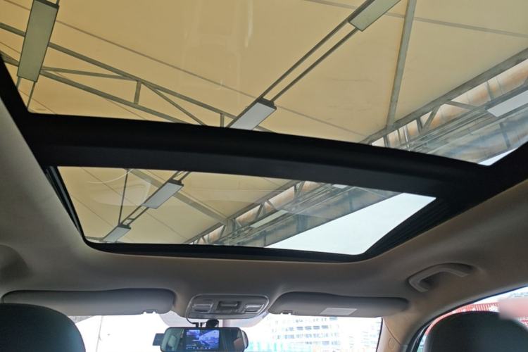 Used Geely Auto Emgrand X7 Sport 2016 2.0L Manual ZhiShang Version Headliner