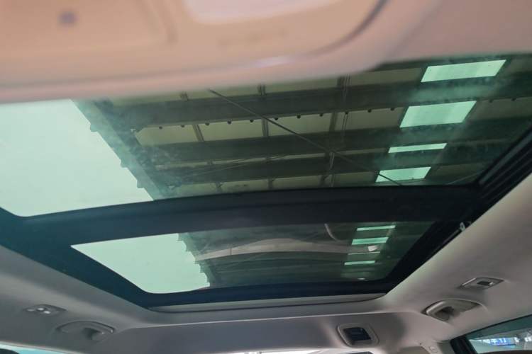Used Geely Auto Emgrand X7 Sport 2016 1.8TD Automatic ZhiZun Version Headliner