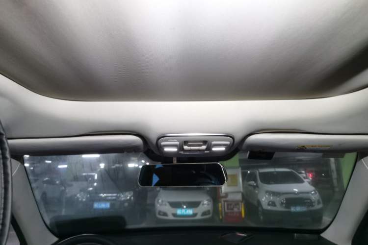 Used Geely Auto Emgrand X7 Sport 2016 1.8TD Automatic ZhiZun Version Headliner