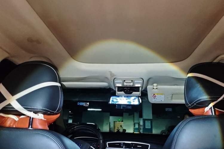 Used Geely Auto Emgrand X7 Sport 2016 1.8TD Automatic ZhiShang Model Headliner