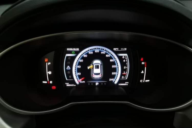Used Geely Auto Emgrand X7 Sport 2016 1.8TD Automatic Smart Connectivity Version Instrument Cluster