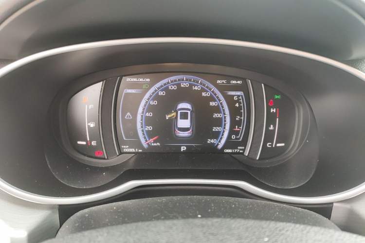 Used Geely Auto Emgrand X7 Sport 2016 1.8TD Automatic All-Wheel-Drive ZhiZun Edition Instrument Cluster