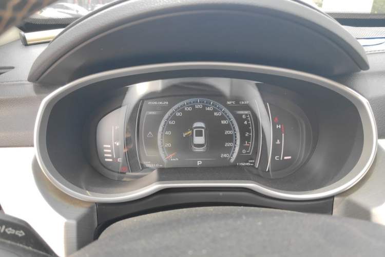 Used Geely Auto Emgrand X7 Sport 2016 1.8TD Automatic Smart Model Instrument Cluster