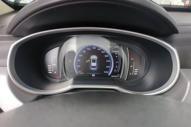 Used Geely Auto Emgrand X7 Sport 2016 2.0L Manual Smart Connect Version Instrument Cluster