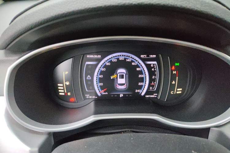 Used Geely Auto Emgrand X7 Sport 2016 1.8TD Automatic ZhiZun Version Instrument Cluster