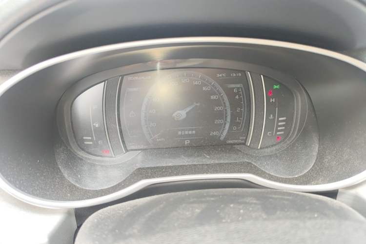 Used Geely Auto Emgrand X7 Sport 2016 1.8TD Automatic Smart Model Instrument Cluster