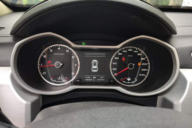 Used Geely Auto Emgrand X7 Sport 2016 2.0L Manual Smart Connect Version Instrument Cluster