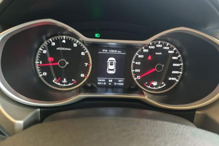 Used Geely Auto Emgrand X7 Sport 2016 2.0L Manual ZhiShang Version Instrument Cluster