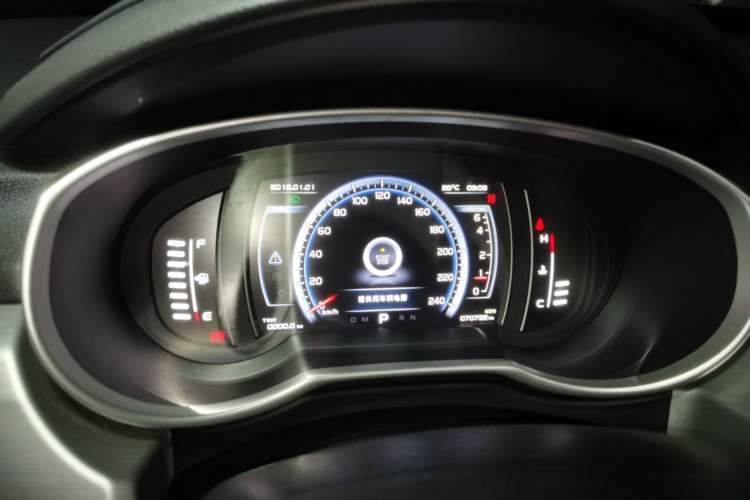 Used Geely Auto Emgrand X7 Sport 2016 1.8TD Automatic ZhiZun Version Instrument Cluster