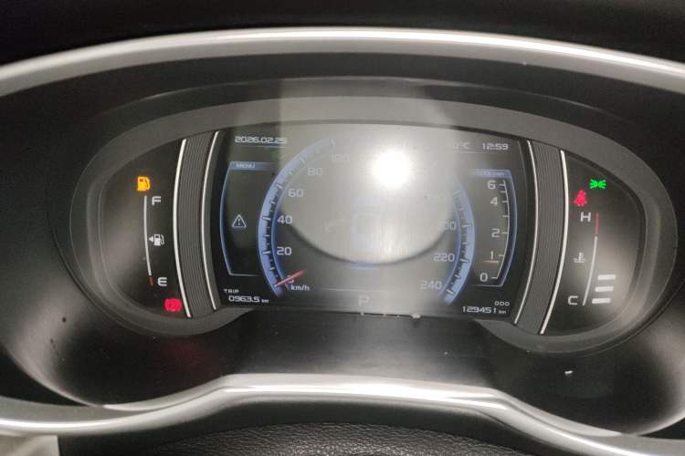 Used Geely Auto Emgrand X7 Sport 2016 1.8TD Automatic ZhiZun Version Instrument Cluster