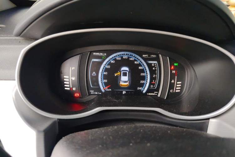 Used Geely Auto Emgrand X7 Sport 2016 1.8TD Automatic ZhiZun Version Instrument Cluster