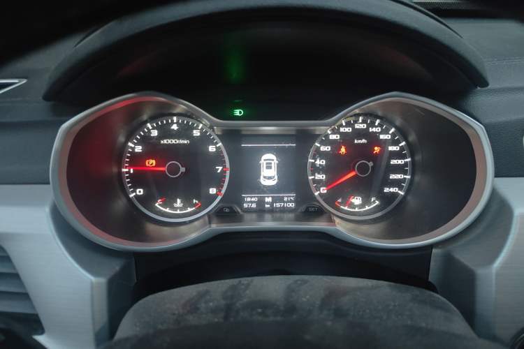 Used Geely Auto Emgrand X7 Sport 2016 2.0L Manual ZhiShang Version Instrument Cluster