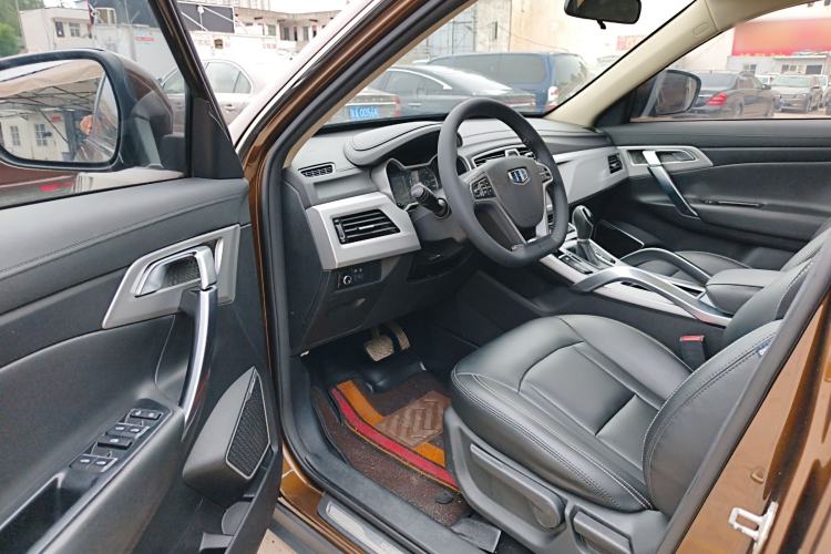 Used Geely Auto Emgrand X7 Sport 2016 1.8TD Automatic ZhiShang Model Interior 1
